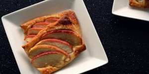 Beitragsbild des Blogbeitrags Karamellisierter Apfelkuchen Tarte Tatin 