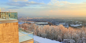 Beitragsbild des Blogbeitrags Leopoldsberg Winter Ausflugsziel, Wien Tipps