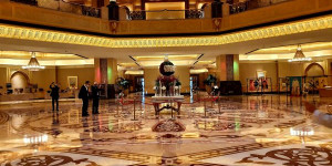 Beitragsbild des Blogbeitrags Emirates Palace Abu Dhabi, Hotel Besichtigung 