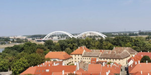 Beitragsbild des Blogbeitrags Novi Sad Sehenswürdigkeiten Altstadt mit Kultur