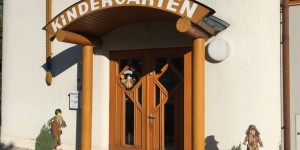 Beitragsbild des Blogbeitrags Elternabend: ein Überlebensguide
