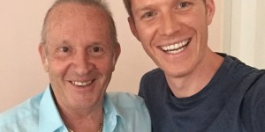 Beitragsbild des Blogbeitrags „Mein Sohn hatte es nicht leicht mit mir“ – Kultkommentator Robert Seeger