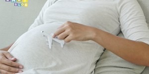 Beitragsbild des Blogbeitrags Reisen in der Schwangerschaft – das solltest du beachten!