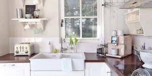 Beitragsbild des Blogbeitrags Weiße Landhausküche mit Vintage Charme