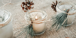 Beitragsbild des Blogbeitrags Winterkerzen mit Tannenduft selber machen