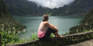 Beitragsbild des Blogbeitrags Mount Pinatubo: Hiking to a lake in the middle of a volcano // Philippines