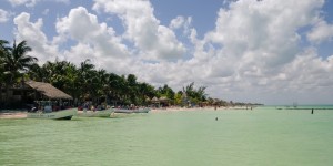 Beitragsbild des Blogbeitrags Complete Travel Guide to Isla Holbox // Mexico 