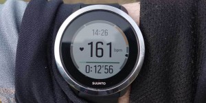 Beitragsbild des Blogbeitrags Trainingsplanung und Trainingsführung auf der Suunto 3 Fitness