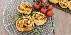 Beitragsbild des Blogbeitrags Partyfood: Dinkel-Pizzaschnecken