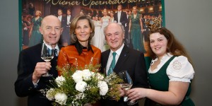 Beitragsbild des Blogbeitrags Vier Mal Winzer Krems beim Wiener Opernball 2016 