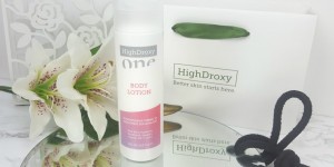 Beitragsbild des Blogbeitrags HighDroxy ONE Bodylotion in Gesichtspflegequalität?