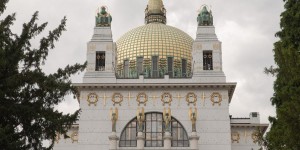 Beitragsbild des Blogbeitrags Otto Wagner Führung in Steinhof: Die weisse Stadt 