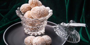 Beitragsbild des Blogbeitrags Amaretti – Italienisches Kaffeegebäck | Easy Peasy Weihnachtsbäckerei