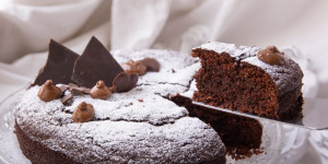 Beitragsbild des Blogbeitrags Torta Caprese | Easy Peasy Italienischer Mandel-Schokokuchen