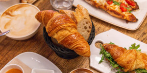 Beitragsbild des Blogbeitrags Brunch in Wien | 10 fancy Brunchlokale in Wien