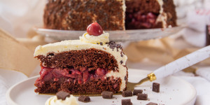 Beitragsbild des Blogbeitrags Schwarzwälder Kirsch Torte | Easy Peasy Zuckerbäckerei