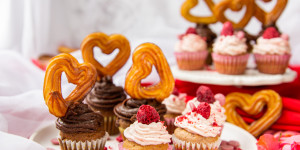 Beitragsbild des Blogbeitrags Valentines Day Cupcakes | Easy Peasy Zuckerbäckerei 