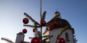 Beitragsbild des Blogbeitrags Schifferweihnacht. Stille Nacht in Oberndorf