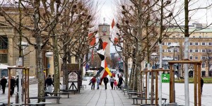 Beitragsbild des Blogbeitrags Calder: “Crinkly avec disque rouge” (1973)
