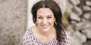 Beitragsbild des Blogbeitrags Paola Peretti: In der Nacht hör’ ich die Sterne