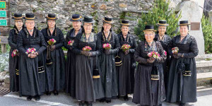 Beitragsbild des Blogbeitrags Die Rauriser Trachtenfrauen