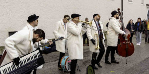 Beitragsbild des Blogbeitrags X-Max Jazz am Christkindlmarkt