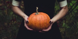 Beitragsbild des Blogbeitrags Pumpkin Spice Sirup mit Rezeptkartendownload