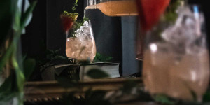 Beitragsbild des Blogbeitrags Melonen-Basilikum-Sirup 