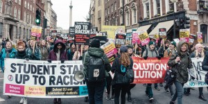 Beitragsbild des Blogbeitrags Chantal Mouffe: For a Left Populism