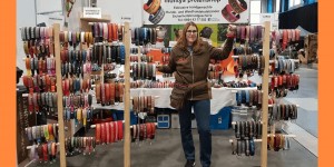 Beitragsbild des Blogbeitrags Brustgeschirre und Halsbänder von Monty’s Pfotenshop