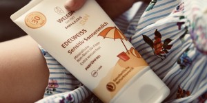 Beitragsbild des Blogbeitrags Sonne, Sommer, Sonnenbrand. Wie schützt ihr eure Kinder am besten.