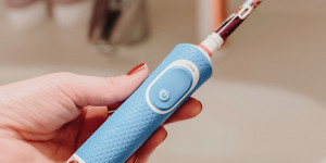 Beitragsbild des Blogbeitrags Unsere Zahnputzroutine mit Oral B.