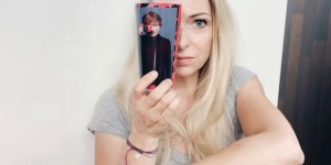 Beitragsbild des Blogbeitrags Mamakolumne: Das Konzertdilemma – was tun? 