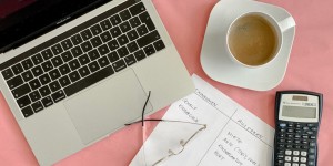 Beitragsbild des Blogbeitrags Corona: Hilfreiche Geld-Tipps, die dir jetzt helfen