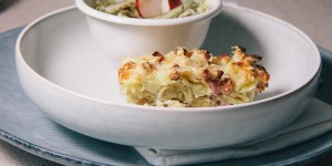 Beitragsbild des Blogbeitrags Resteverwertung Deluxe: Omas überbackene Schinkenfleckerl