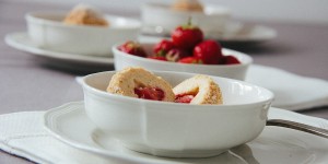 Beitragsbild des Blogbeitrags Erdbeer-Topfenknödel oder im Herzen barfuß