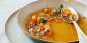 Beitragsbild des Blogbeitrags Kräftige Rindsuppe oder wer einbrockt, muss auslöffeln