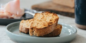 Beitragsbild des Blogbeitrags Saftig und soft: Hirse-Dinkel-Toast oder heute ganz weich