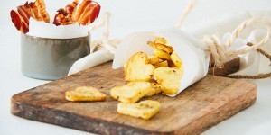 Beitragsbild des Blogbeitrags Herzige Bratkartoffeln mit Speck-Chips oder grundlos zärtlich 