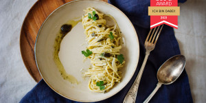 Beitragsbild des Blogbeitrags Steirisches Kürbiskernöl-Pesto oder eingeprägt und abgestempelt