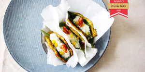 Beitragsbild des Blogbeitrags Zucchini-Tacos mit Tsatsiki aus dem Garten oder frisch aus dem Beet