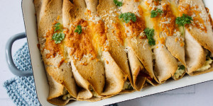 Beitragsbild des Blogbeitrags Vegetarische Enchiladas mit Bröseltopfen oder its a wrap (in Kooperation mit den Wilhelmsburger Hoflieferanten)