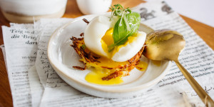 Beitragsbild des Blogbeitrags Rösti-Nester mit weichem Ei oder zwischen Winterschlaf und Frühjahrsmüdigkeit