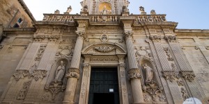 Beitragsbild des Blogbeitrags Ein Tag in Lecce – Sightseeing, Hitze und kulinarische Besonderheiten 