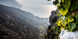 Beitragsbild des Blogbeitrags Valle di Santa Lucia in Torbole – historisch wandern am Gardasee