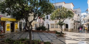 Beitragsbild des Blogbeitrags Lagos – das Schmuckstück der Algarve
