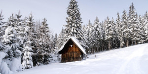 Beitragsbild des Blogbeitrags 2 x 5 Tipps fürs Wandern im Winter in den (steirischen) Alpen 