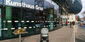 Beitragsbild des Blogbeitrags Mit Baby ins Museum – ein Angebot in Graz  
