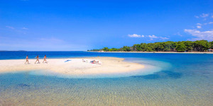Beitragsbild des Blogbeitrags The Most Beautiful Beaches in Fazana 