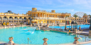 Beitragsbild des Blogbeitrags Szechenyi Baths | Guide to the Thermal Bath 